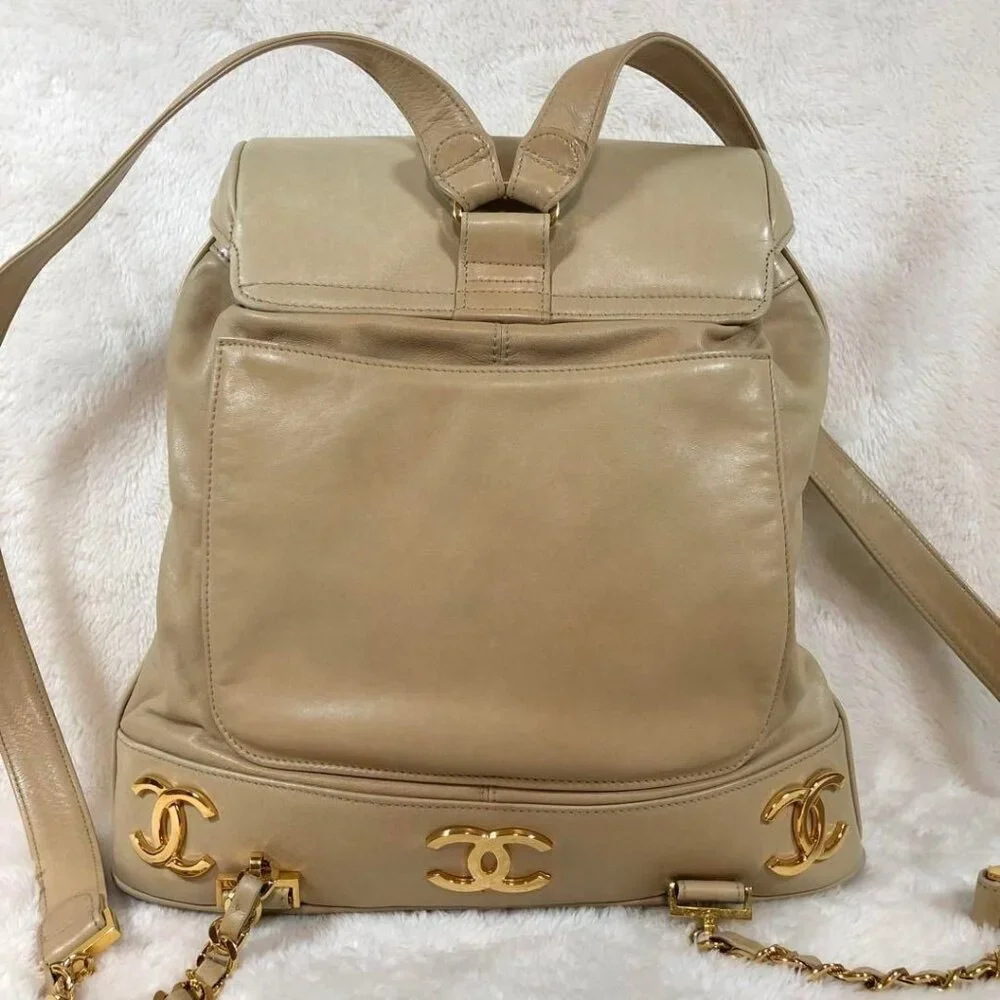CHANEL CC Vintage Lambskin Beige Gold Backpack Bag Drawstring Chain - Picture 4 of 15